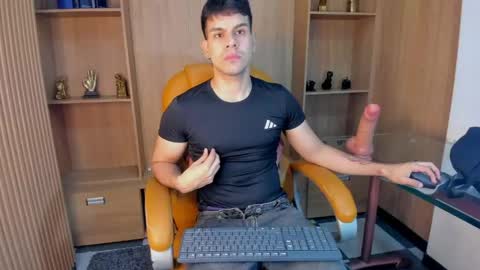 derek_voss online show from May 2026 01:49:01 PM
