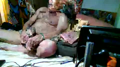 derick1961 online show from February 2026 12:49:01 AM