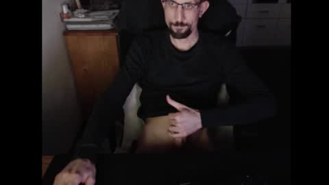 Snapshot of dermattes chatting on January 2026 03:39:02 PM dermattes online show from January 2026 03:39:02 PM