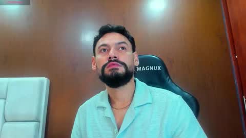 DerryBigger CM online show from November 2025 07:12:01 PM