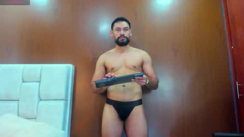 DerryBigger CM online show from December 2025 07:43:02 PM