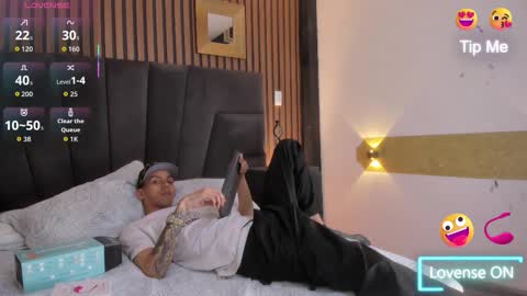 derrymeyers online show from December 2025 04:07:01 AM