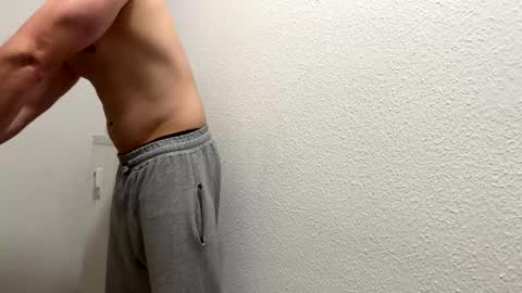 Tom online show from November 2025 03:22:02 PM