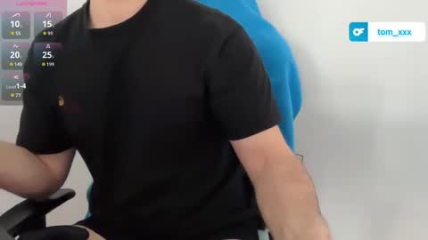 Snapshot of dertom_xxx chatting on April 2026 07:17:02 AM Tom online show from April 2026 07:17:02 AM