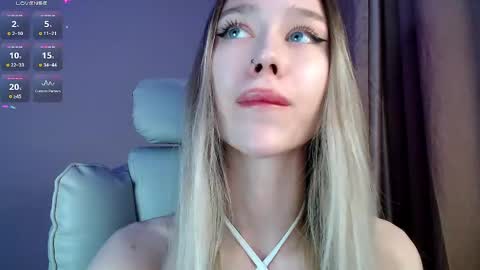 Snapshot of des_ch chatting on May 2026 04:58:02 PM Ari online show from May 2026 04:58:02 PM