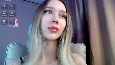 Snapshot of des_ch chatting on May 2026 04:57:01 PM Ari online show from May 2026 04:57:01 PM