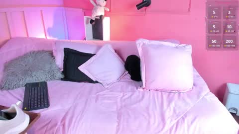 NTMY guys im a kinda desi from Medellin  online show from May 2026 09:11:01 PM