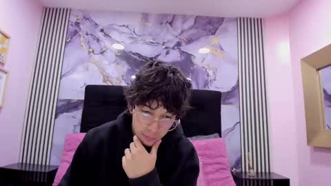 Snapshot of desire_ecstasy chatting on November 2025 01:15:01 PM desire_ecstasy online show from November 2025 01:15:01 PM