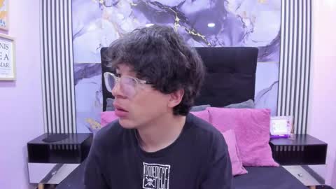 Snapshot of desire_ecstasy chatting on November 2025 01:04:01 PM desire_ecstasy online show from November 2025 01:04:01 PM