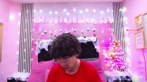 Snapshot of desire_ecstasy chatting on December 2025 05:30:01 PM desire_ecstasy online show from December 2025 05:30:01 PM