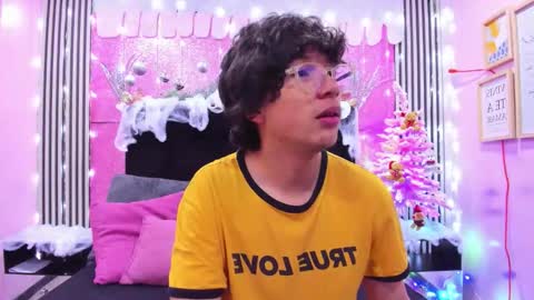 Snapshot of desire_ecstasy chatting on December 2025 06:04:01 PM desire_ecstasy online show from December 2025 06:04:01 PM