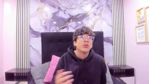 Snapshot of desire_ecstasy chatting on February 2026 02:54:01 AM desire_ecstasy online show from February 2026 02:54:01 AM