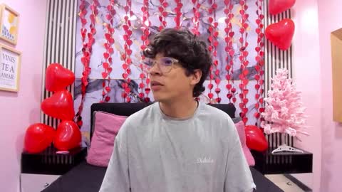 Snapshot of desire_ecstasy chatting on February 2026 03:24:02 AM desire_ecstasy online show from February 2026 03:24:02 AM