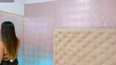 Snapshot of desire_sara chatting on November 2025 12:15:02 PM Sara Desire online show from November 2025 12:15:02 PM