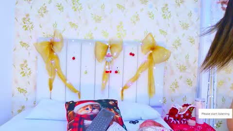 Snapshot of desire_sara chatting on December 2025 12:22:02 PM Sara Desire online show from December 2025 12:22:02 PM