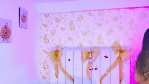 Snapshot of desire_sara chatting on December 2025 12:23:02 PM Sara Desire online show from December 2025 12:23:02 PM