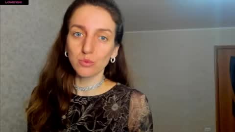 desired zoya online show from April 2026 01:52:02 PM