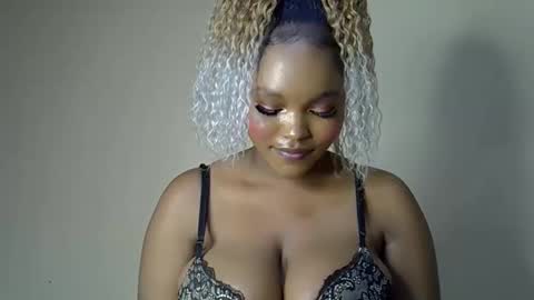 Snapshot of desiredahlia33 chatting on February 2026 09:32:01 PM desiredahlia33 online show from February 2026 09:32:01 PM