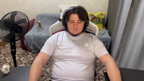 Snapshot of desiredude9 chatting on October 2025 06:42:01 PM desiredude9 online show from October 2025 06:42:01 PM