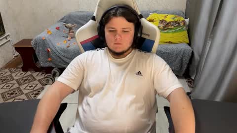 Snapshot of desiredude9 chatting on October 2025 05:57:02 PM desiredude9 online show from October 2025 05:57:02 PM