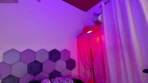 TORI AND MR. BEAR online show from April 2026 01:16:01 PM