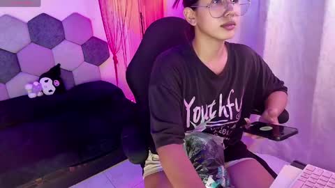TORI AND MR. BEAR online show from May 2026 06:36:02 PM