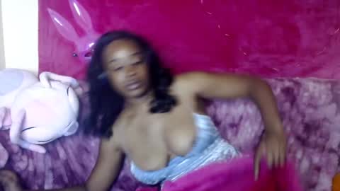 Snapshot of desireeafterdark chatting on December 2024 10:37:01 PM desireeafterdark online show from December 2024 10:37:01 PM