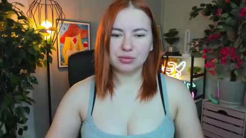 LAYLA online show from October 2025 07:23:02 AM
