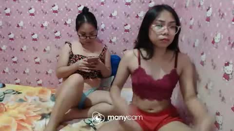 Snapshot of desiring4u chatting on May 2026 10:42:02 AM Lovie online show from May 2026 10:42:02 AM