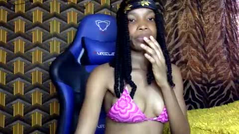 Snapshot of deslimbody90 chatting on February 2026 01:17:01 PM Deslimbody online show from February 2026 01:17:01 PM