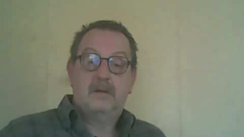 Snapshot of destelp chatting on April 2026 11:30:02 AM destelp online show from April 2026 11:30:02 AM
