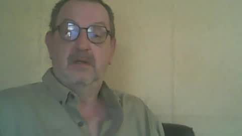Snapshot of destelp chatting on May 2026 05:07:02 PM destelp online show from May 2026 05:07:02 PM