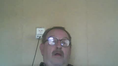 Snapshot of destelp chatting on June 2026 10:54:02 AM destelp online show from June 2026 10:54:02 AM