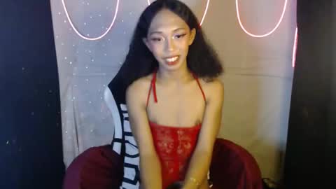 Snapshot of destinedprincess_xx chatting on April 2026 05:18:01 PM jenny online show from April 2026 05:18:01 PM
