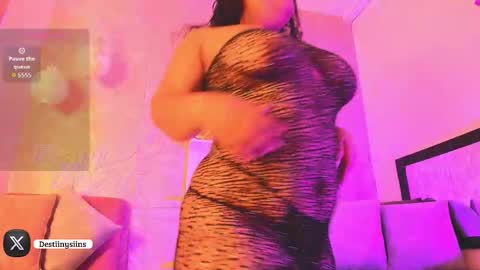 Snapshot of destinysins chatting on November 2025 12:16:01 PM Destinysins online show from November 2025 12:16:01 PM