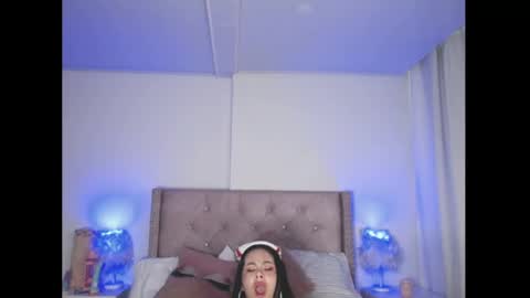 Snapshot of destinysweet21 chatting on December 2024 12:02:01 PM destinysweet21 online show from December 2024 12:02:01 PM