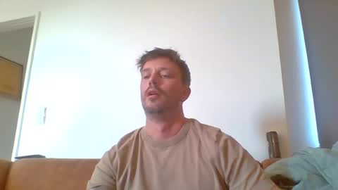 deutero1986 online show from July 2026 04:44:01 PM