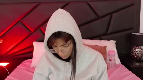 DEUX online show from May 2026 04:39:01 AM