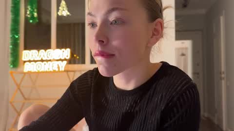 Snapshot of deva_alice chatting on December 2024 02:04:01 PM Id be happy to have a steamy stream girl online show from December 2024 02:04:01 PM