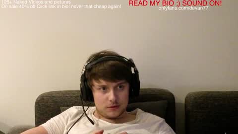 Snapshot of devantheplug chatting on December 2024 11:07:01 AM Devan online show from December 2024 11:07:01 AM