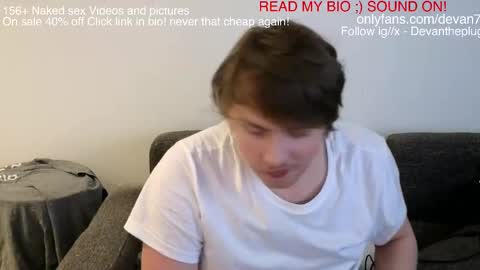 Snapshot of devantheplug chatting on March 2025 05:39:02 PM Devan online show from March 2025 05:39:02 PM