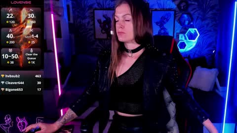 Evi online show from December 2024 08:53:01 PM