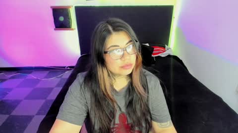  L I NA  online show from January 2025 06:59:02 PM