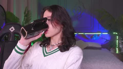 Snapshot of devilinee chatting on December 2024 07:58:02 AM devilinee online show from December 2024 07:58:02 AM