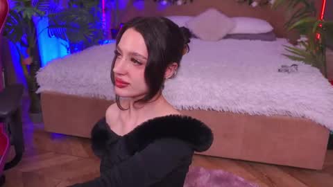 Snapshot of devilinee chatting on February 2025 07:09:01 AM devilinee online show from February 2025 07:09:01 AM