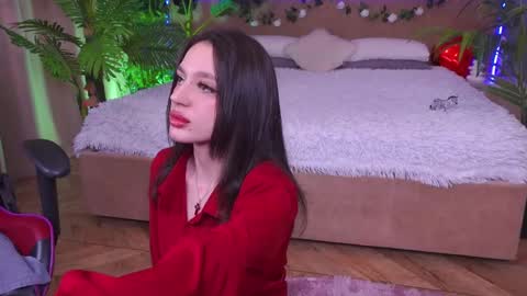 Snapshot of devilinee chatting on March 2025 07:03:01 AM devilinee online show from March 2025 07:03:01 AM