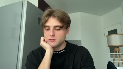 devilnut1 online show from December 2024 08:50:01 AM