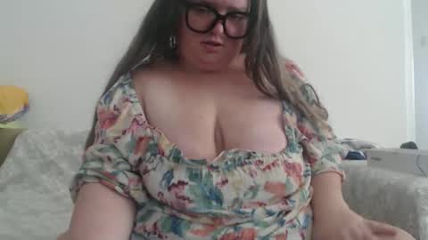 Snapshot of devilschick chatting on January 2026 01:16:01 PM DevilsChick -- OF online show from January 2026 01:16:01 PM