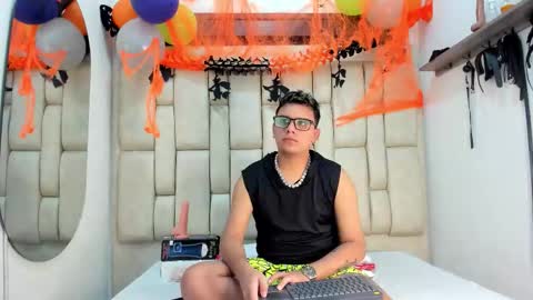 Devil online show from October 2025 02:37:02 AM