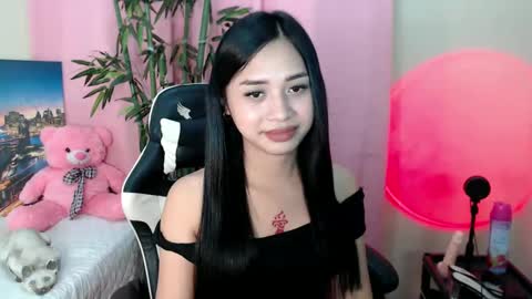 Devine Greyson online show from February 2025 01:09:02 PM